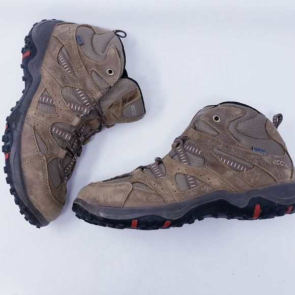 ecco gore tex hiking boots women's